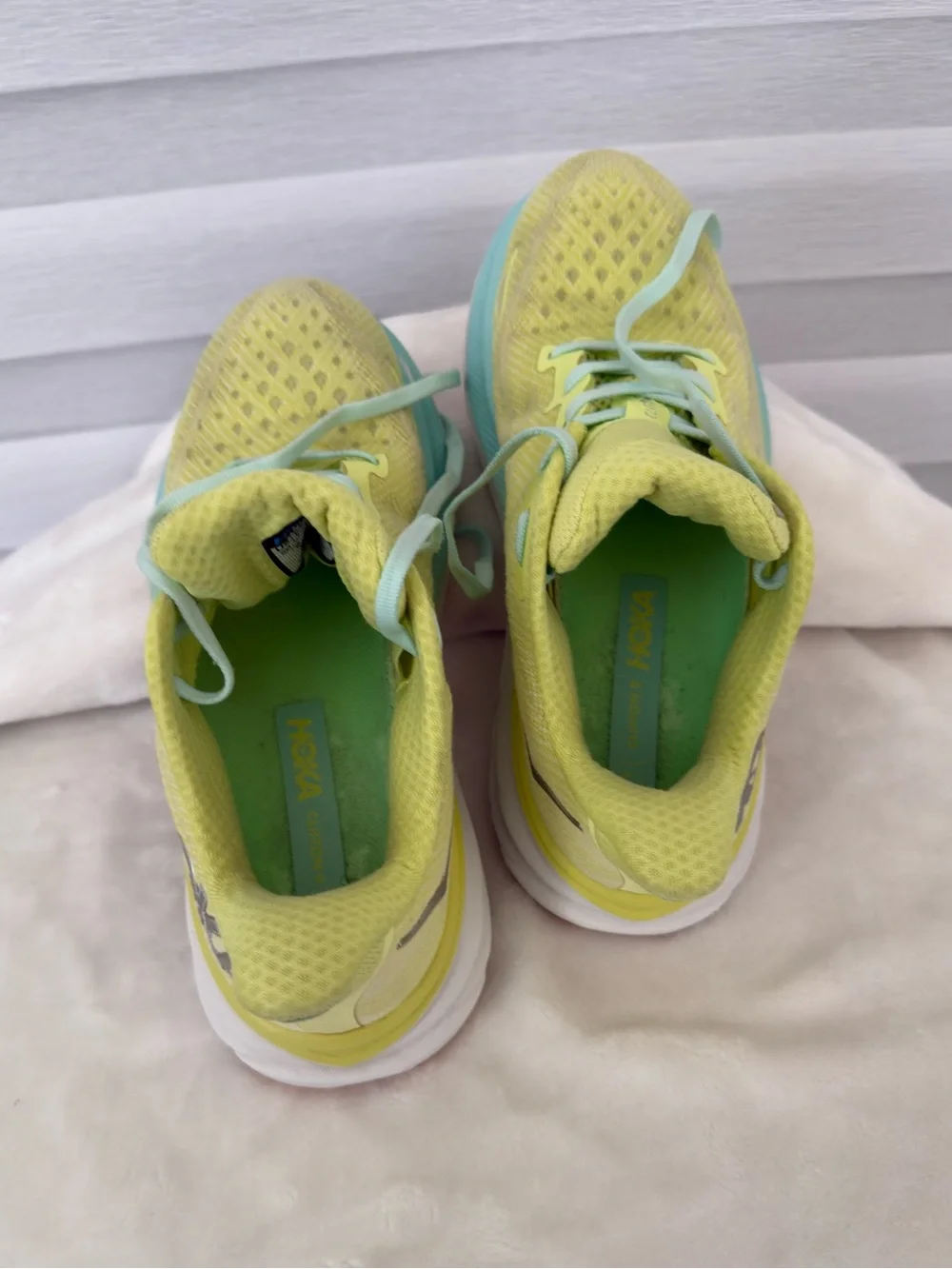 Hoka One One hoka one